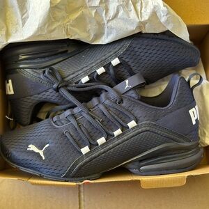 Navy Blue Puma sneakers size 8.5